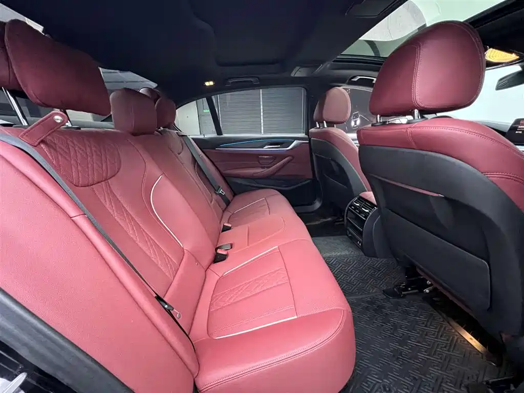 BMW 5 Series New Energy 2022 Facelift II 535Le Pioneer Edition M Sport Package фото 22