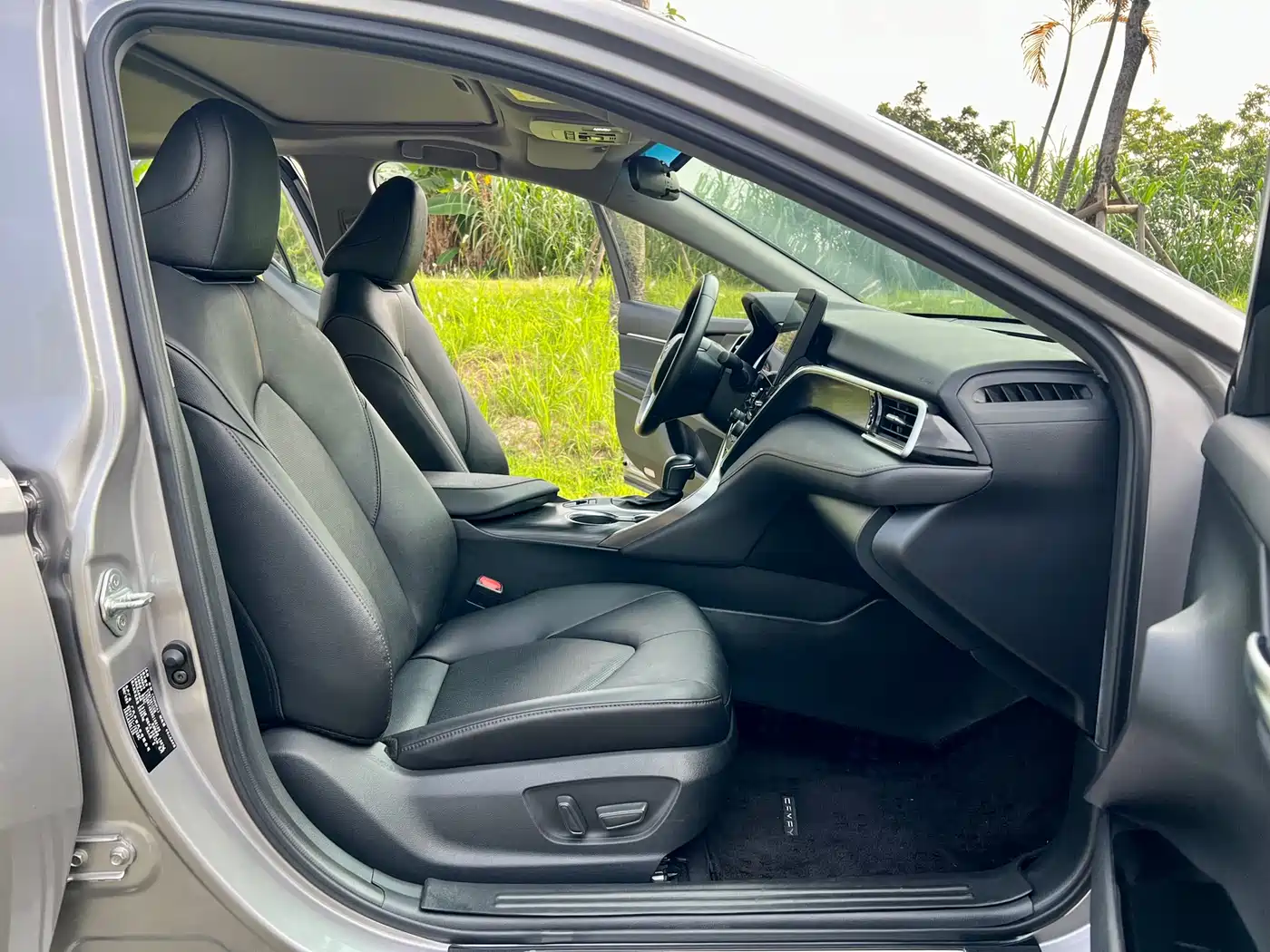 Toyota Camry 2021 2.0G Luxury Edition фото 19
