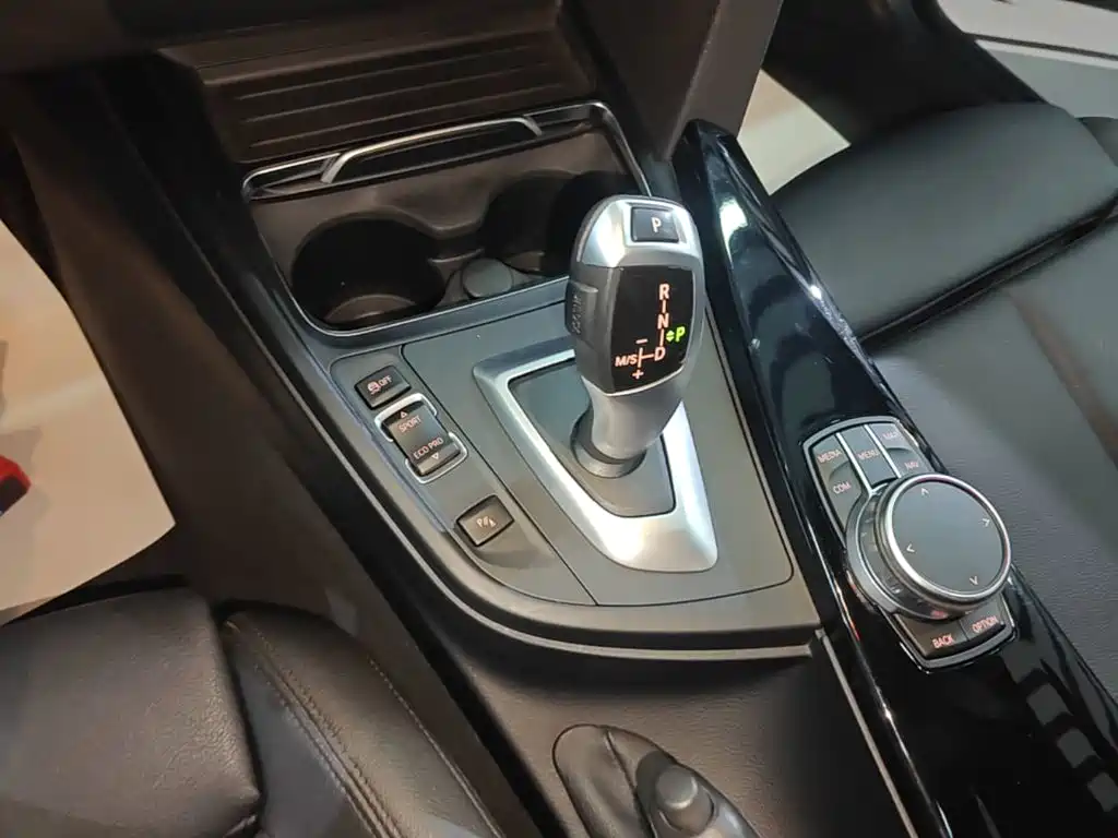 BMW 3 Series GT 2021 2020 320i M Sport Package