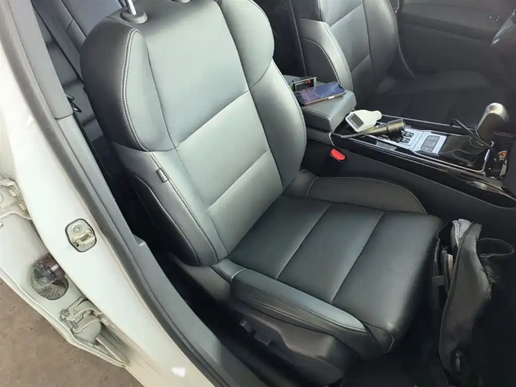 Peugeot 508 2015 1.6THP Auto Excellence Edition фото 25