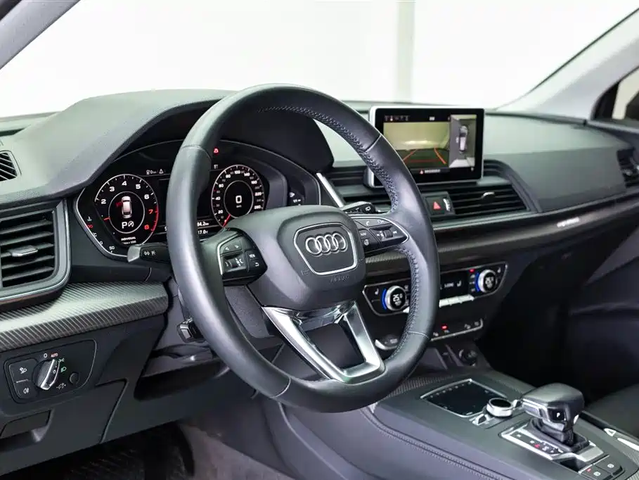 Audi Q5L 2020 45 TFSI Exclusive Fashion фото 18