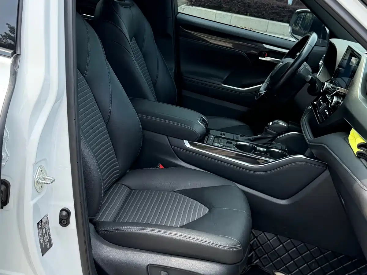Toyota Crown Kluger 2021 2.5L HEV 4WD Elite фото 10