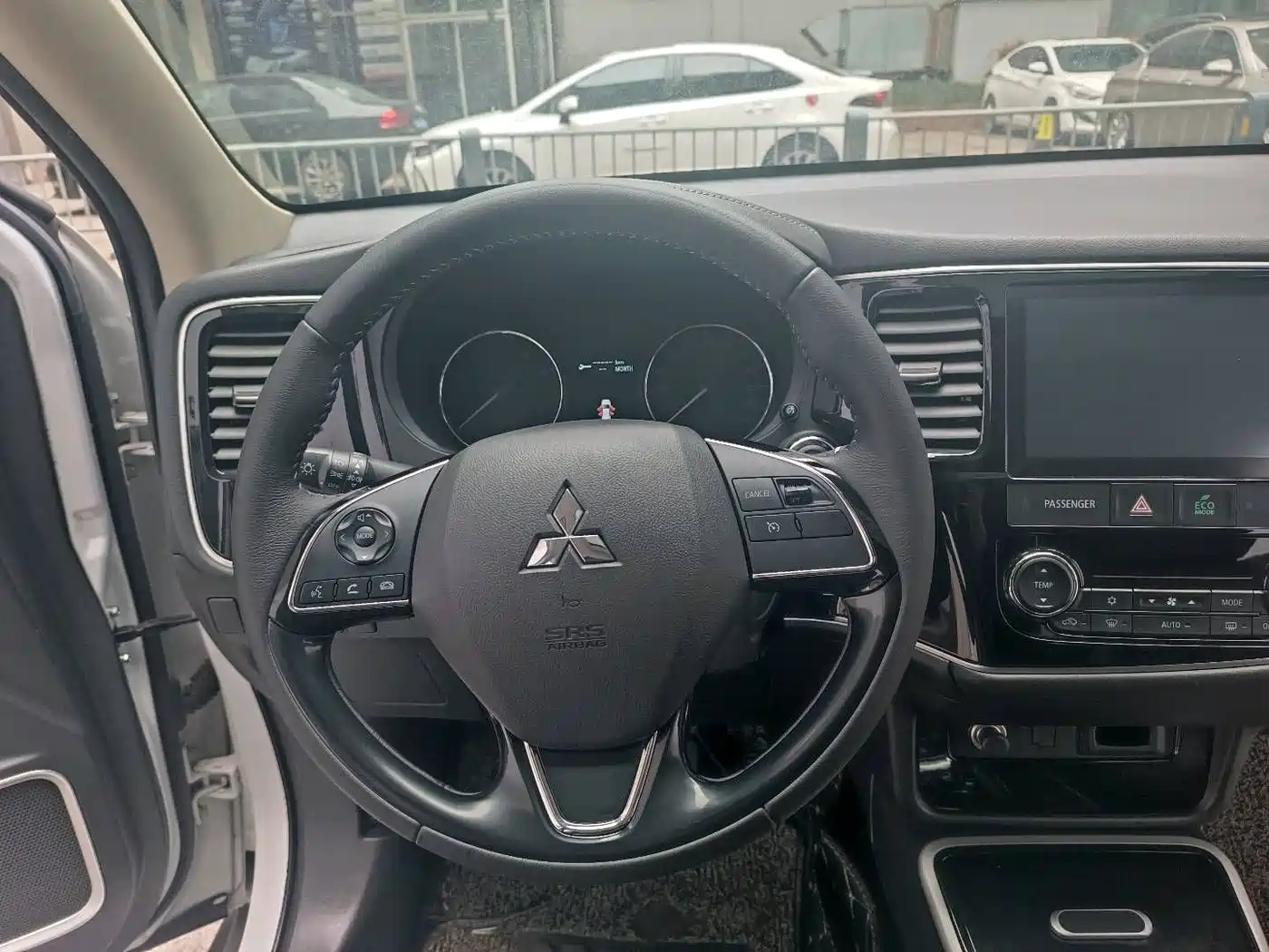 Mitsubishi Outlander 2019 2.0L 2WD Enjoy 5-Seater China VI фото 14