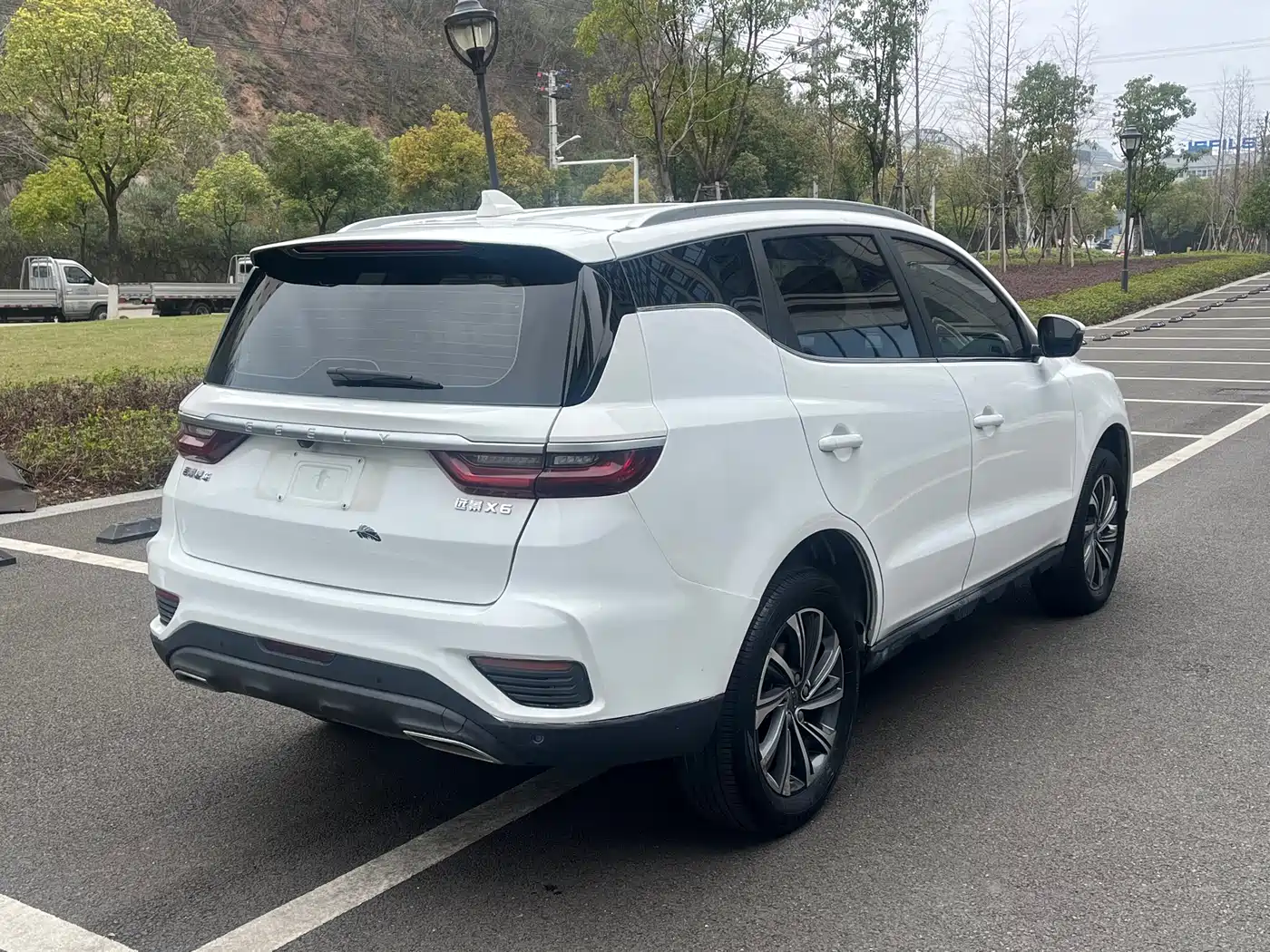 GEELY AUTOMOBILE VISION X6