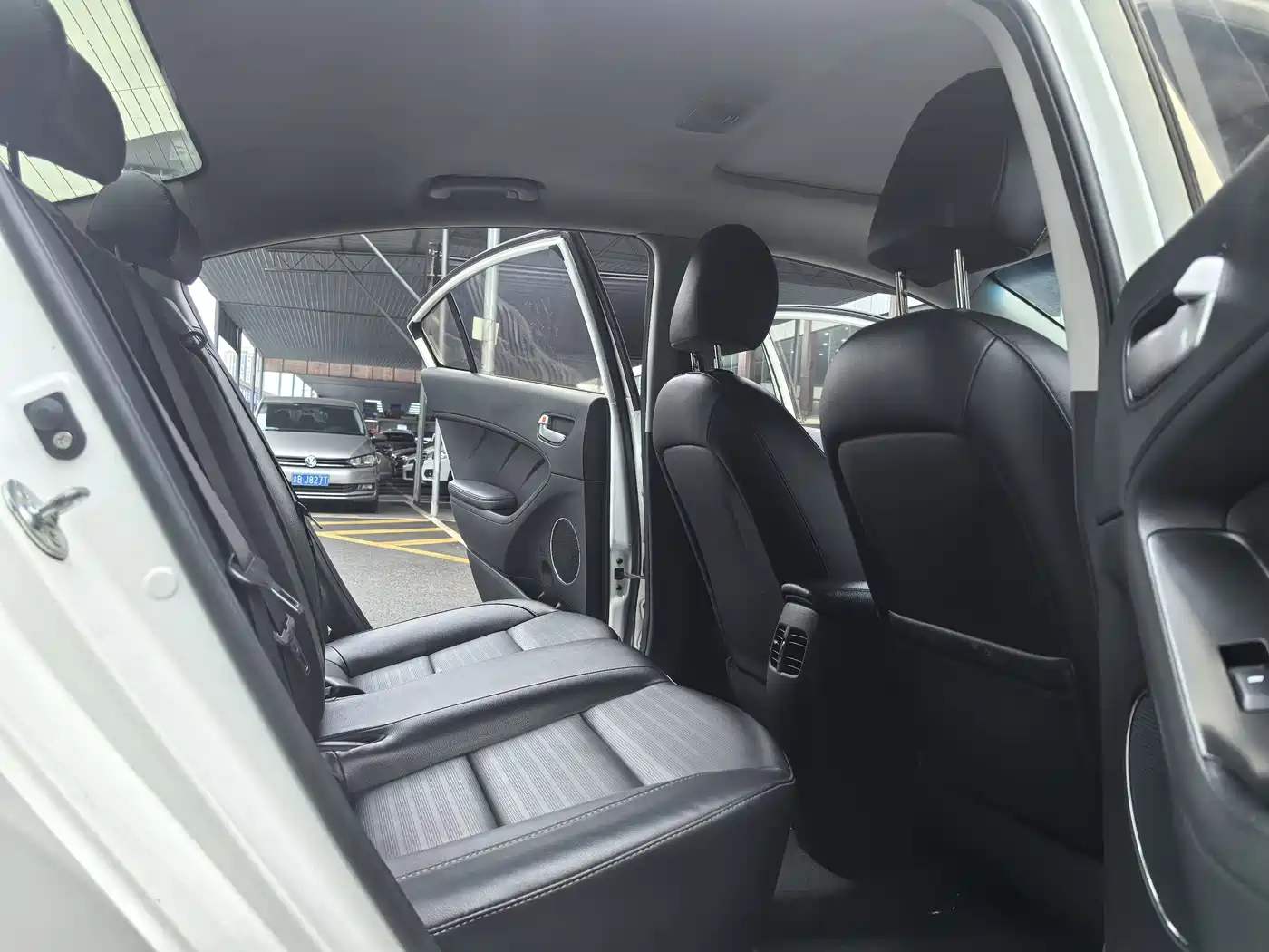 Kia K3 2017 1.6L Automatic 15th Anniversary Special GLS фото 11