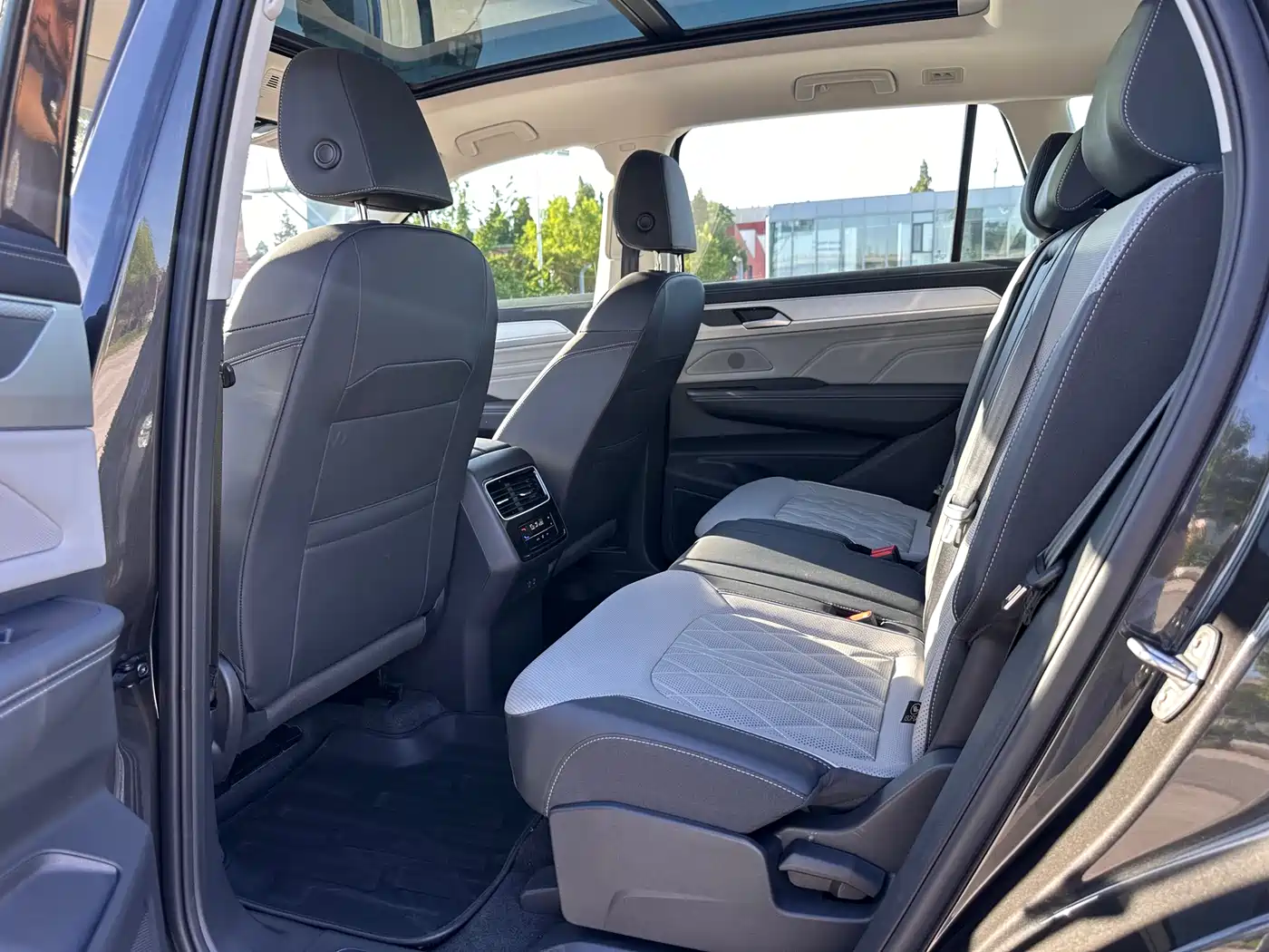 Volkswagen Talagon 2025 380TSI 4WD R-Line Cruise Deluxe Edition фото 5