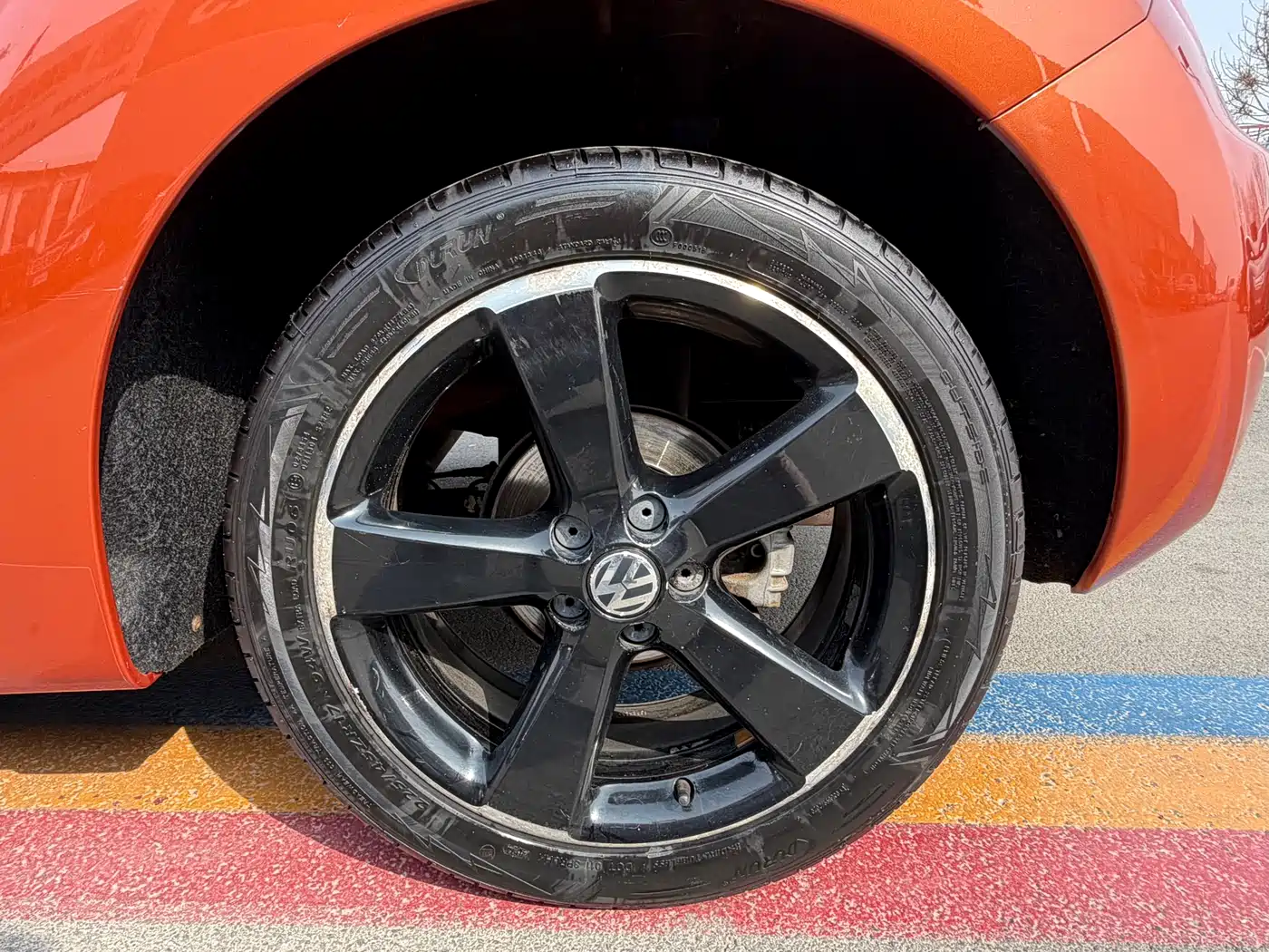 Volkswagen Beetle 2010 Model 2.0 BlackOrange Comfort Edition фото 14