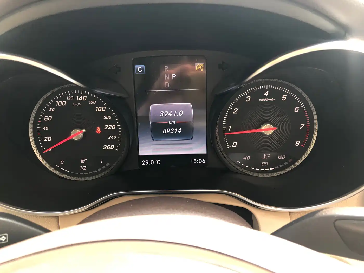 Mercedes-Benz GLC 2016 GLC 260 4MATIC Luxury фото 23