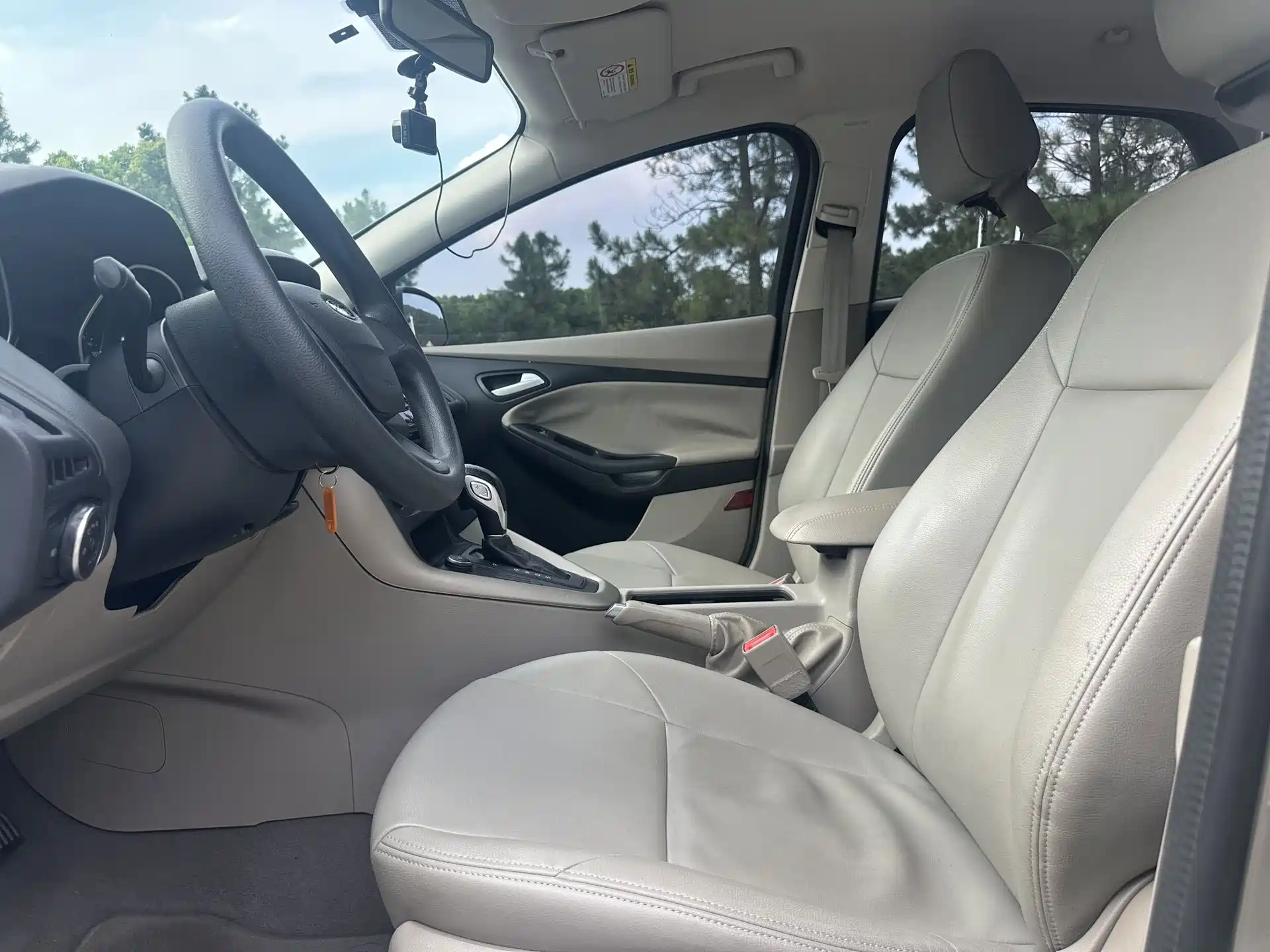 Фото 5 - Ford Focus