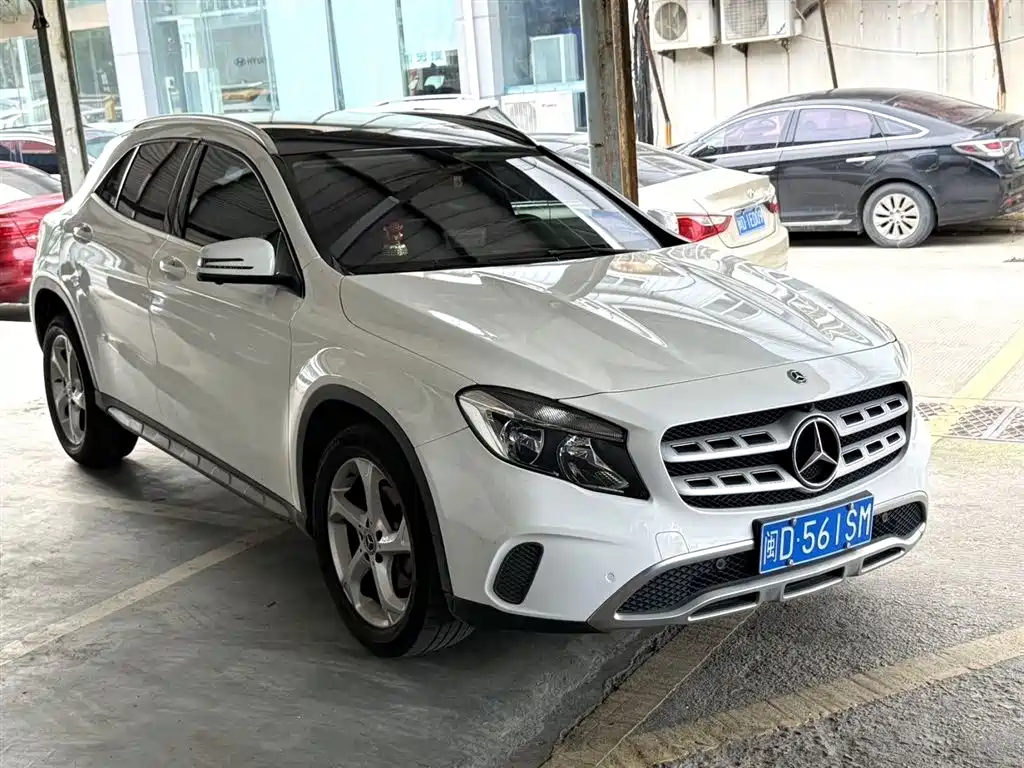 Mercedes-Benz GLA 2019 GLA 200 Dynamic фото 3