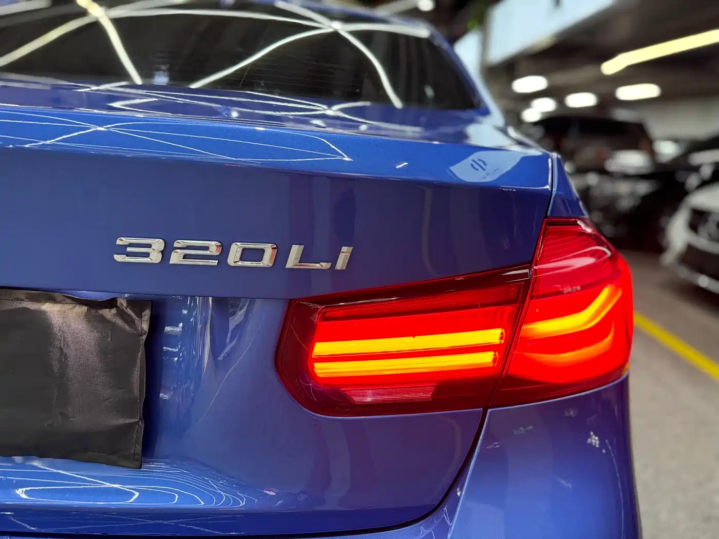 BMW 3 Series 2018 320Li M Sport Black Night Edition фото 9