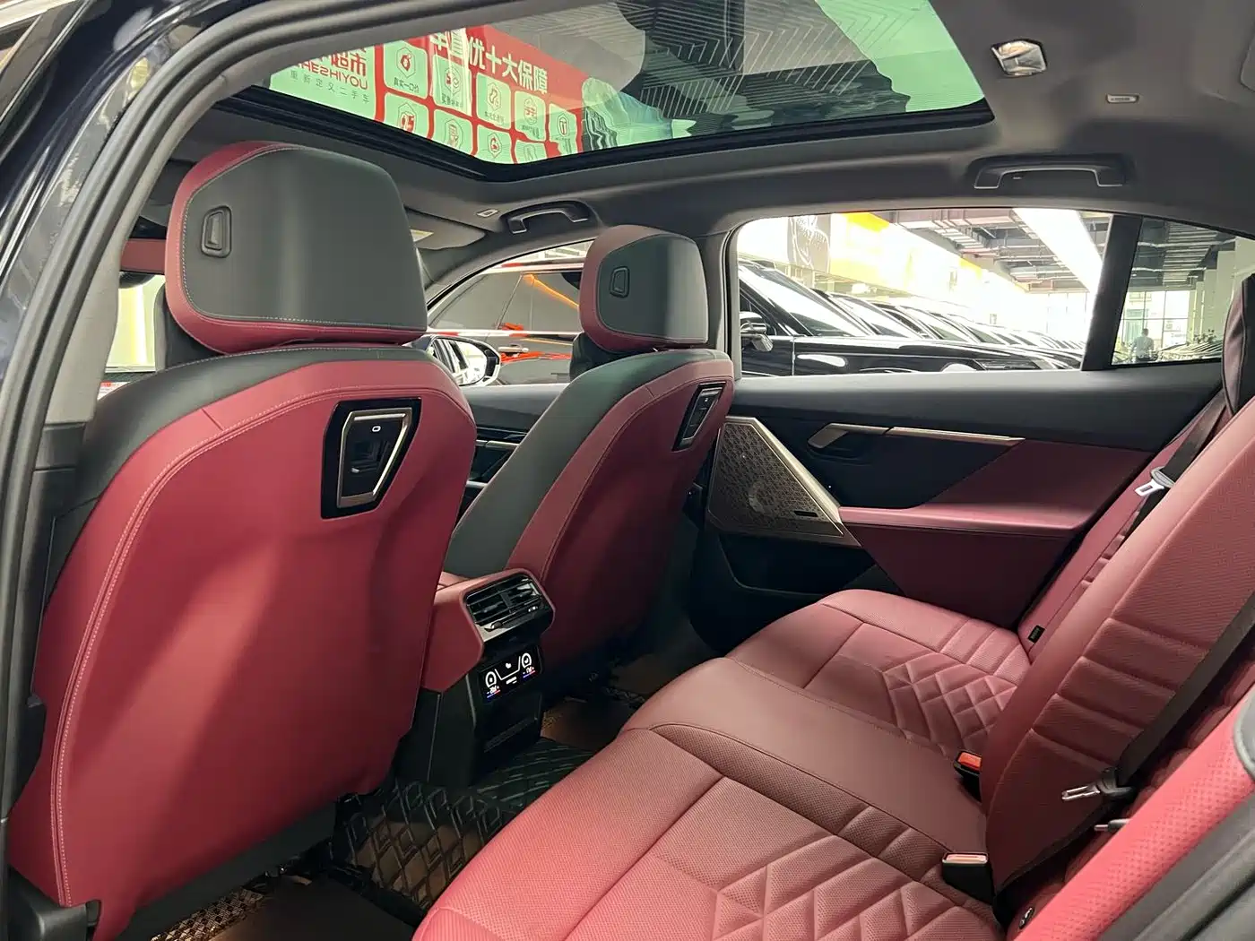 BMW 5 Series 2024 530Li Premium M Sport Package фото 11