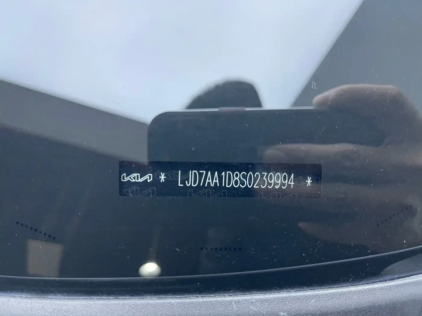 KIA LION PLATINUM EXPANDS THE WORLD