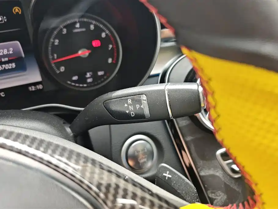 Mercedes-Benz C-Class 2015 Facelift C 200 L Sport фото 16