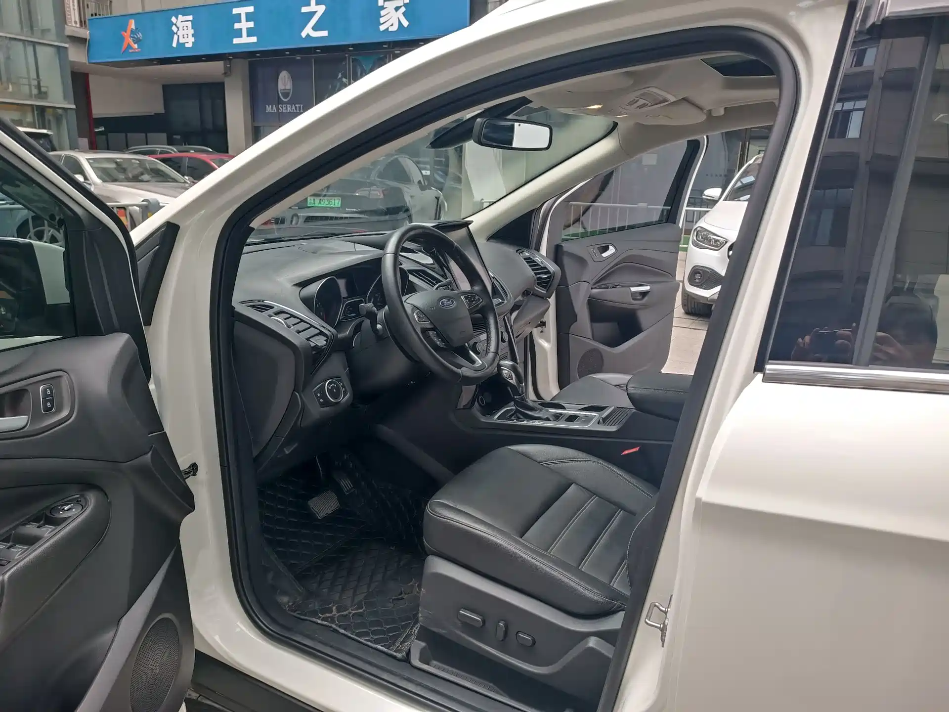 Фото 9 - Ford Kuga