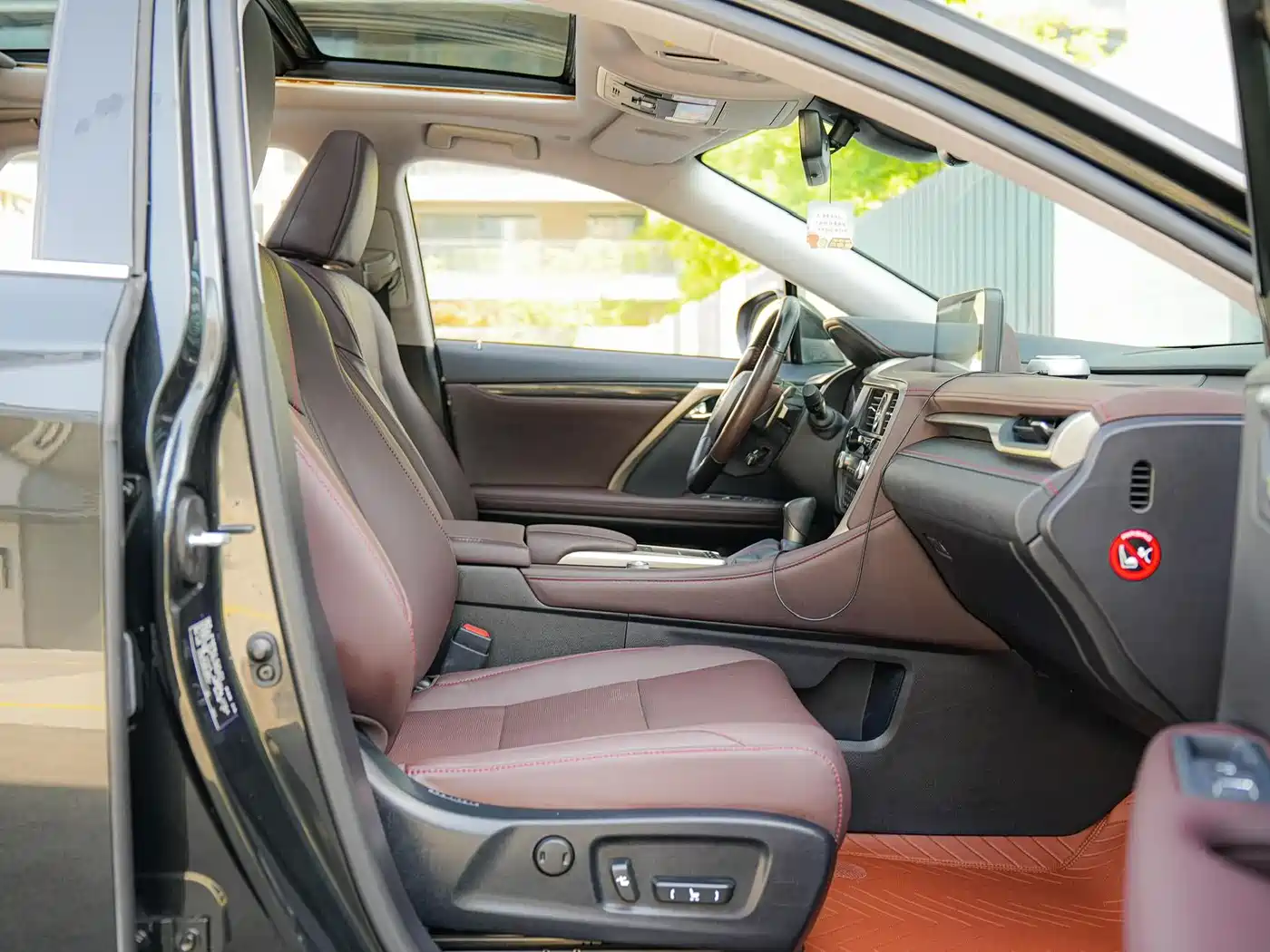 Lexus RX 2020 300 4WD Elegance Edition China VI фото 11