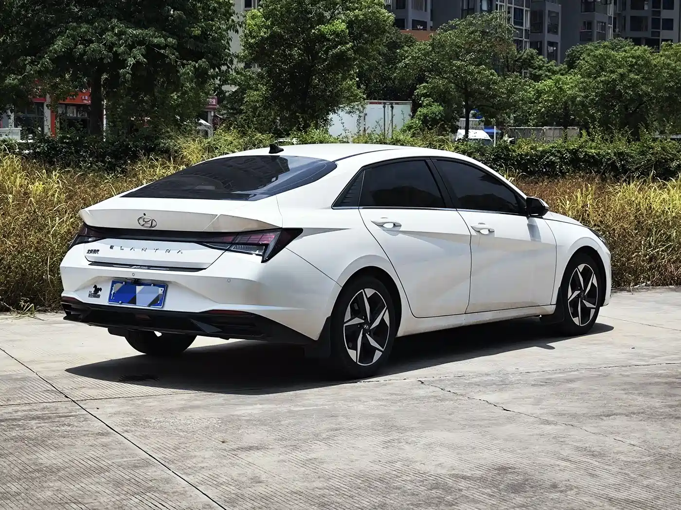 Hyundai Elantra 2021 1.5L CVT GLX Elite Edition фото 4