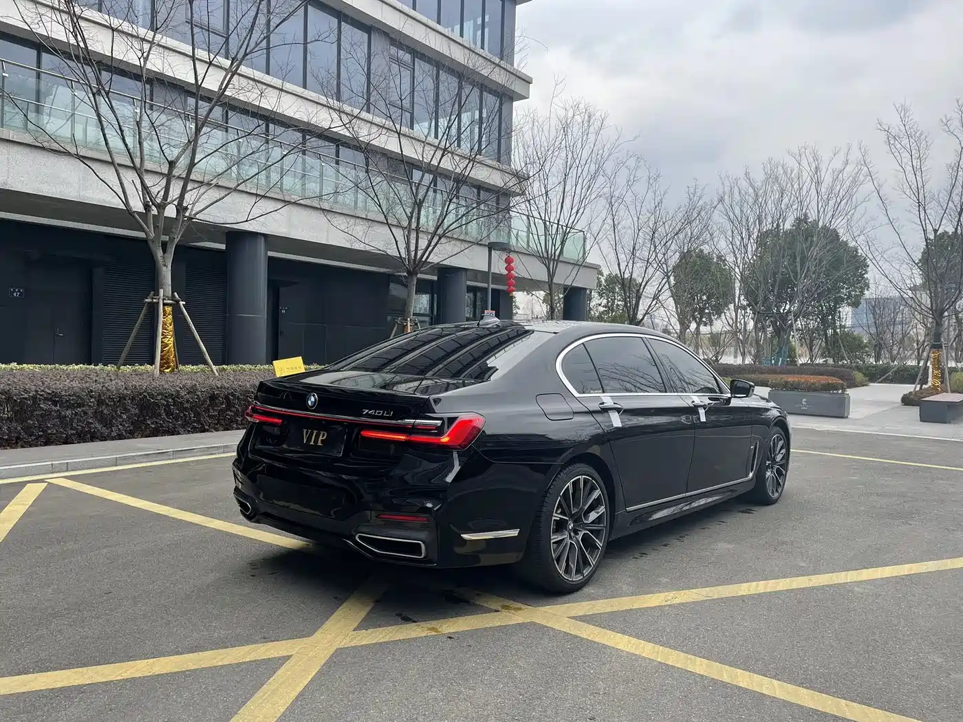 BMW 7 Series 2019 740Li Leading M Sport Package фото 9