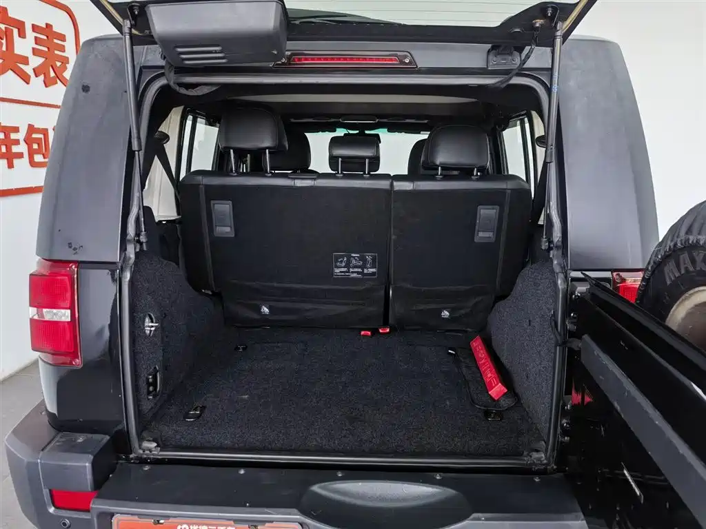 BAIC ORV Beijing Offroad BJ40 2016 Model 40L 2.0T Manual 4WD Premium фото 16