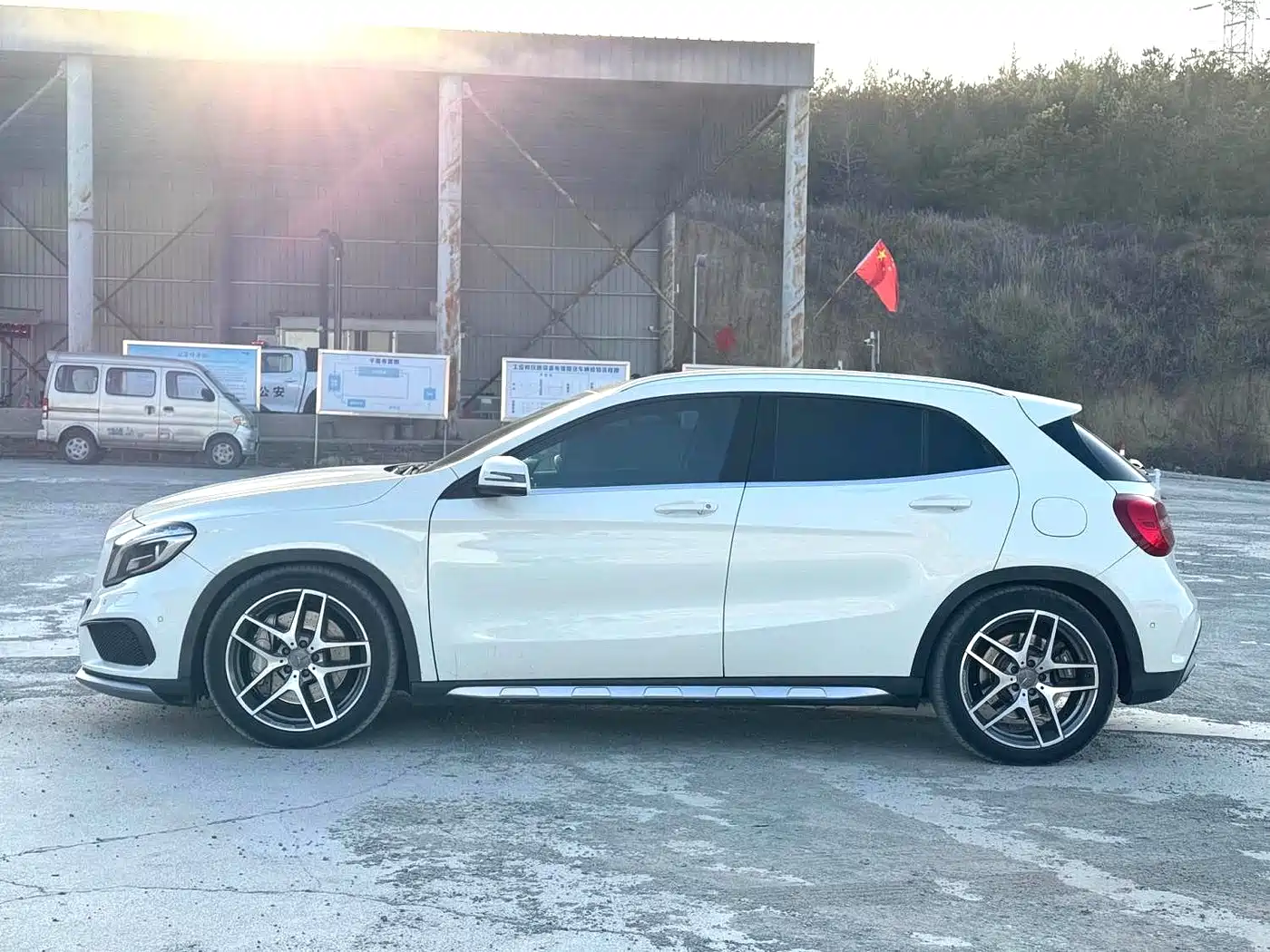 Mercedes-Benz GLA AMG 2015 AMG GLA 45 4MATIC фото 3
