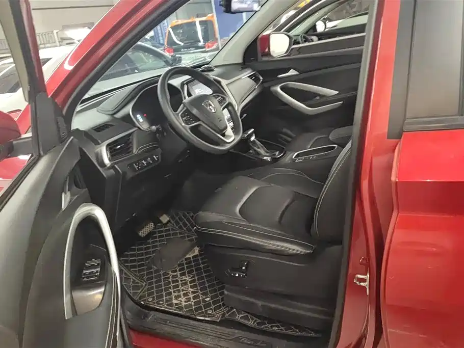 BAOJUN 530