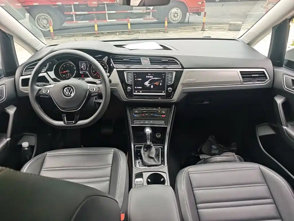 Volkswagen Touran 2021 2021 Touran L 280TSI DSG Comfort Edition 7-seater