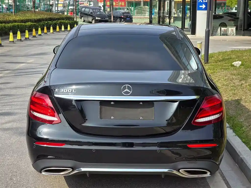 Mercedes-Benz E-Class 2020 Facelift E 260 L Sport фото 4