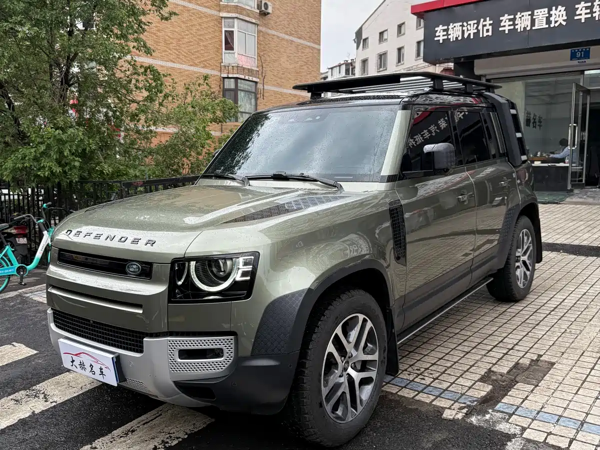Land Rover Defender 2023 Facelift 110 3.0T P400 Dark Special Edition