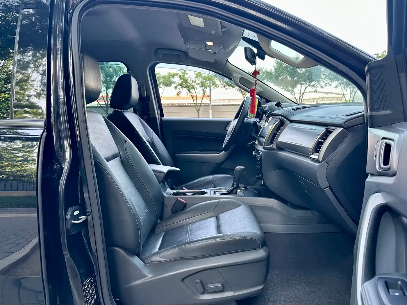 Ford Everest 2016 2016 2.0T Gasoline Automatic 4WD Luxury Edition