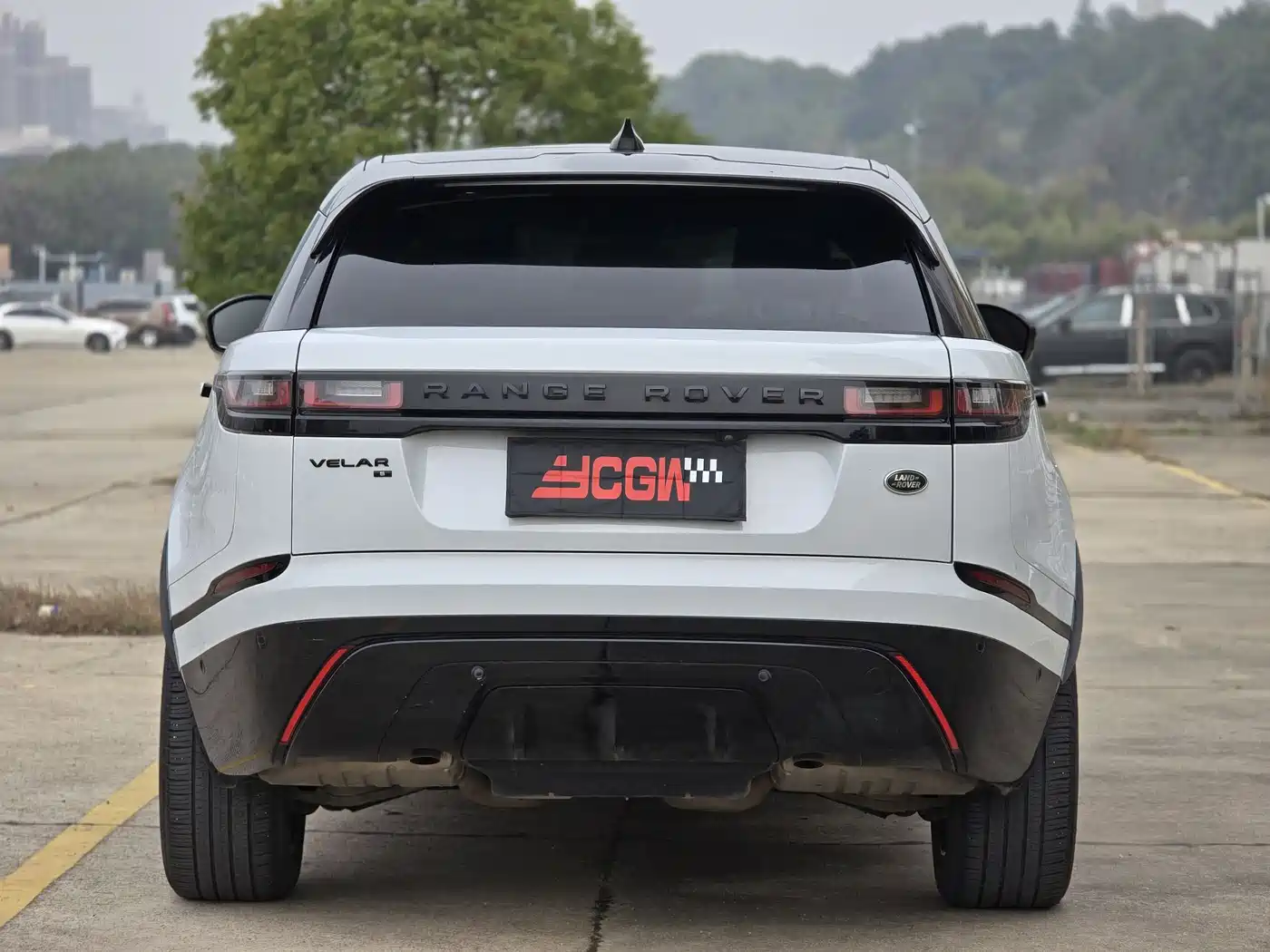 Land Rover Range Rover Velar 2022 250PS Golden Collector's Edition фото 15