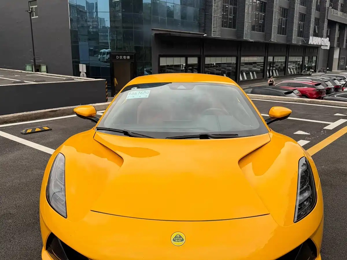 Lotus Cars EMIRA 2021 2.0T DCT First Edition фото 10