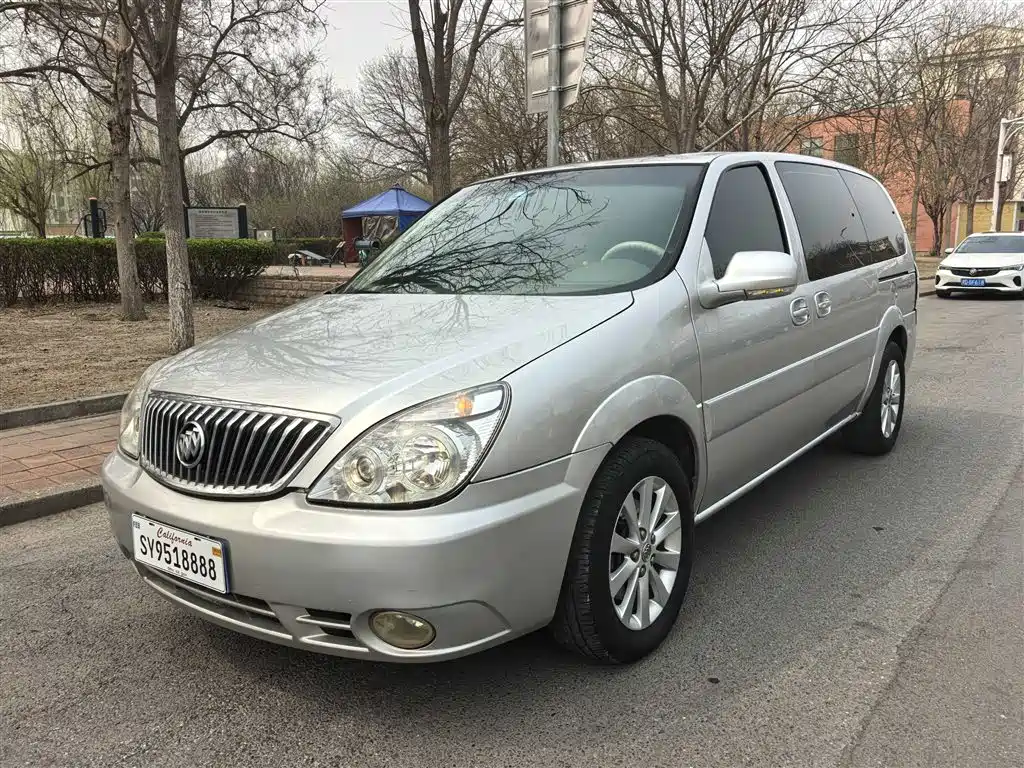 Buick GL8 2011 2.4L CT Luxury Business Comfort Edition
