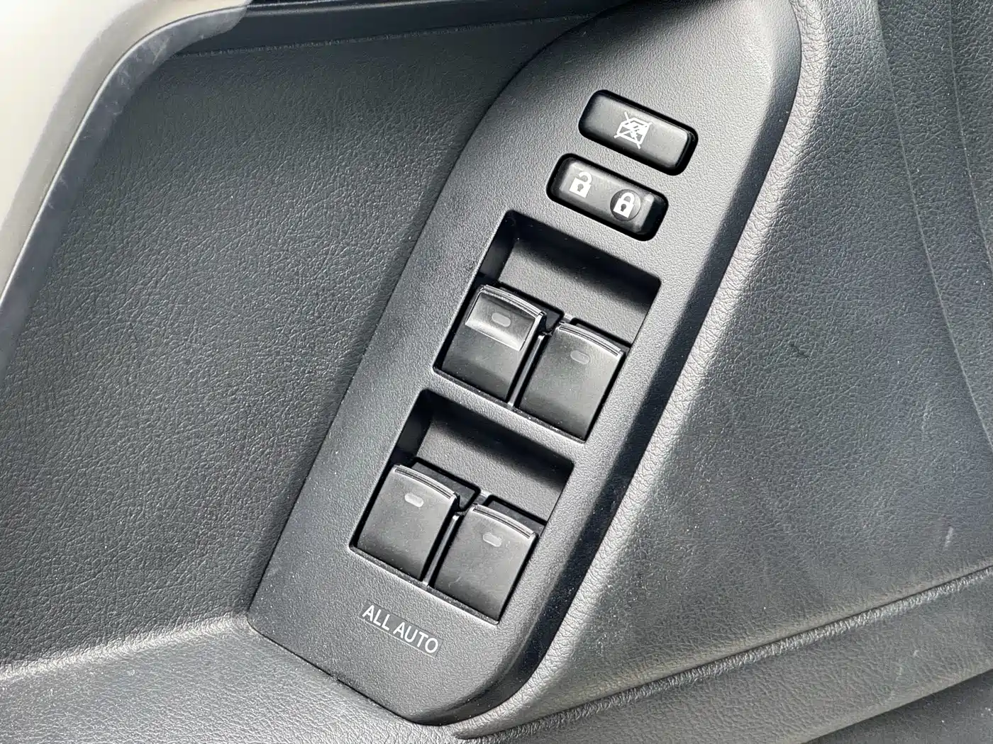 Toyota Prado 2019 3.5L Automatic TX-L Zunxiang Edition with Rear-mounted Spare Tire фото 18