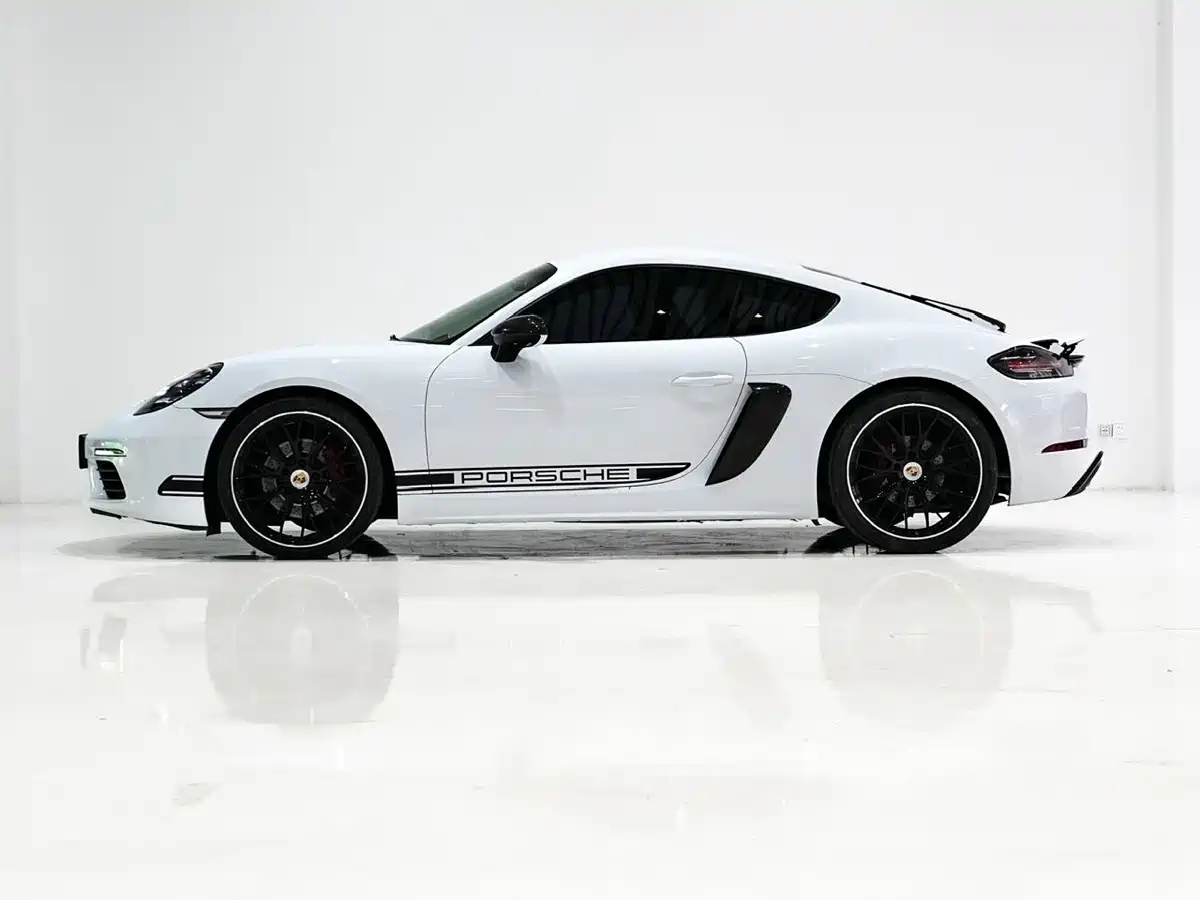 Porsche 718 2016 Cayman 2.0T фото 4