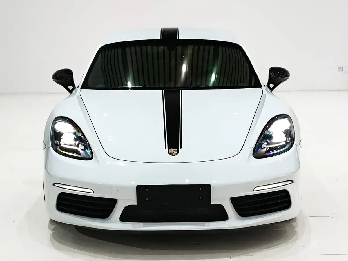 Porsche 718 2016 Cayman 2.0T фото 2