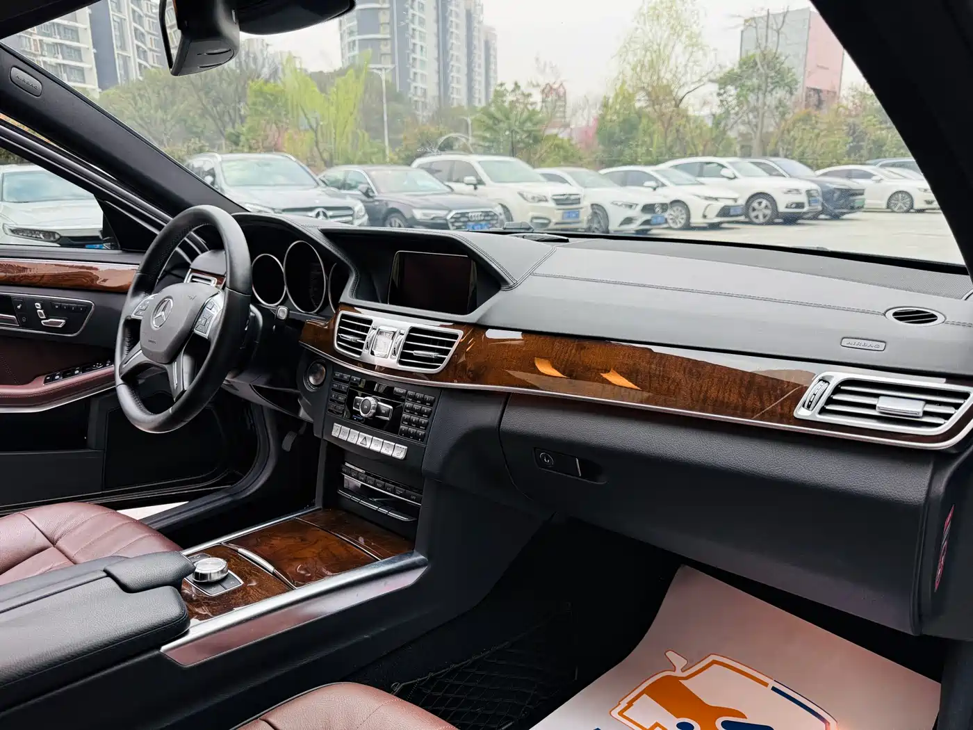 Mercedes-Benz E-Class 2015 E 320 L 4MATIC фото 8