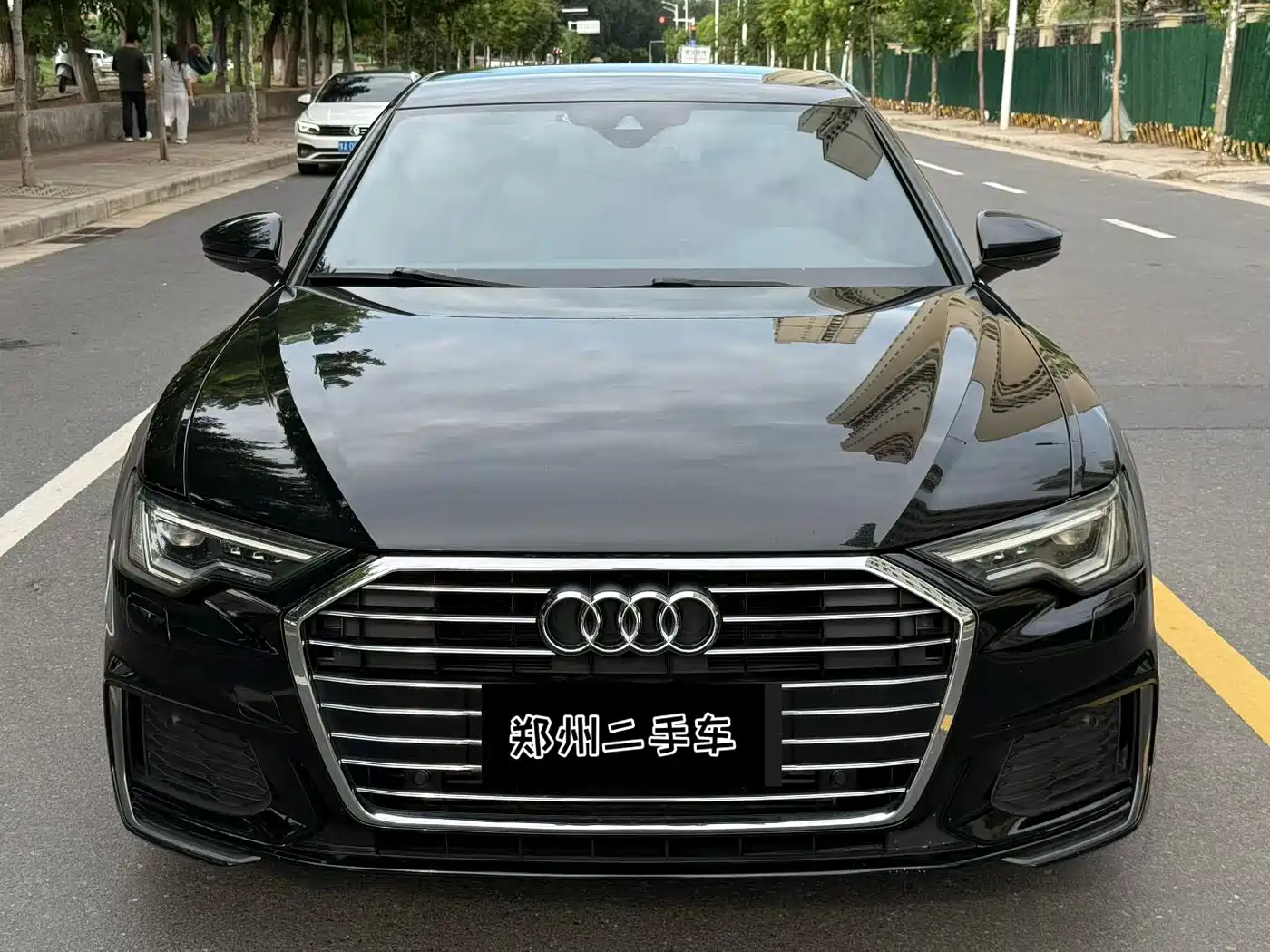 Фото 2 - Audi A6L