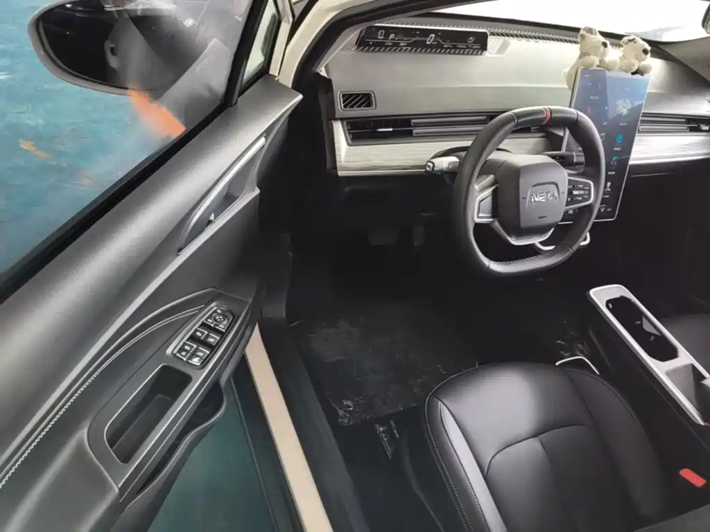 Nezha Auto Nezha V 2023 2022 Tide 300 Lite Ternary Lithium