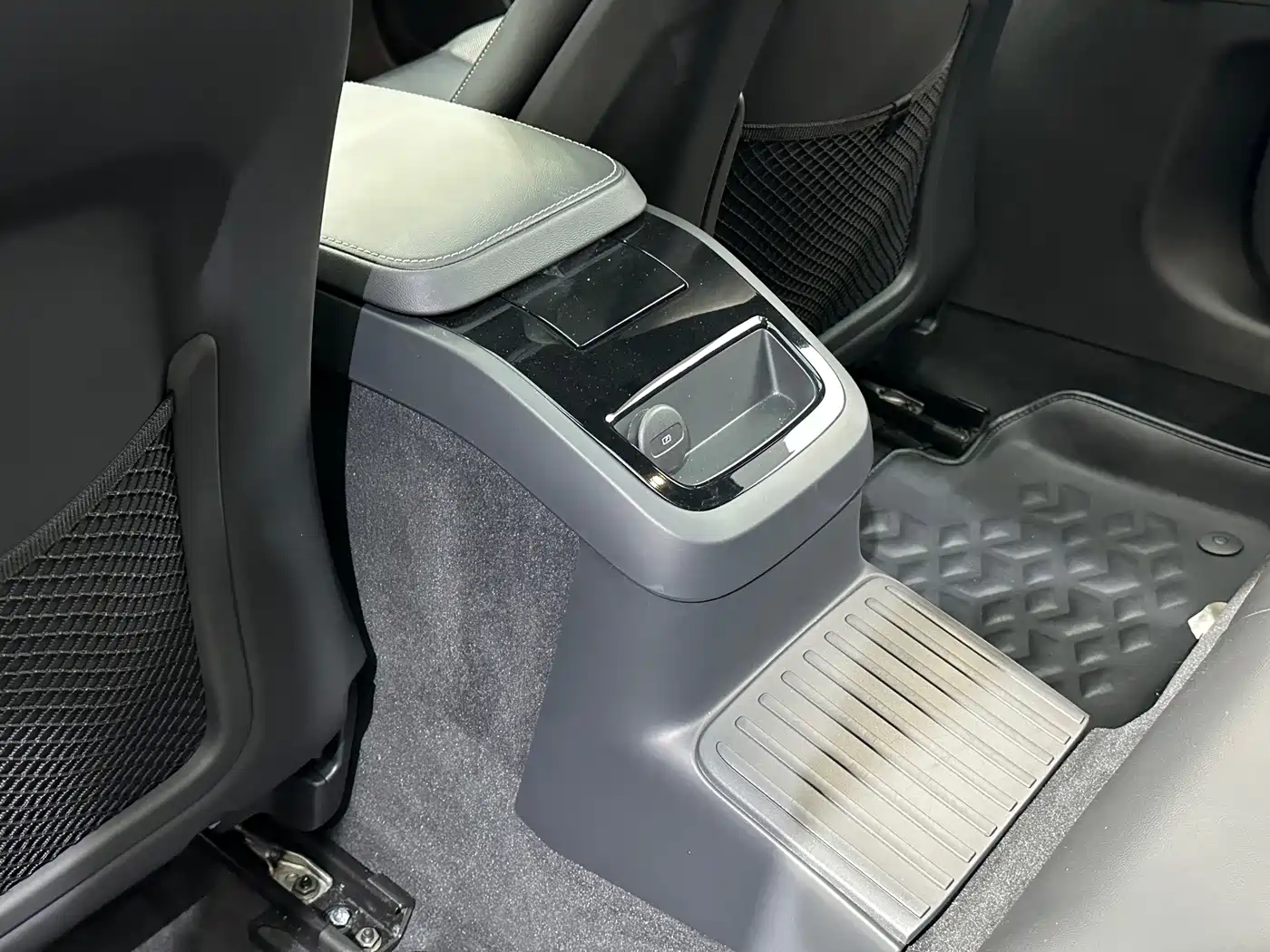 Volvo S60 Plug-in Hybrid 2021 2021 T8 Twin Engine AWD R-Design Sport Edition