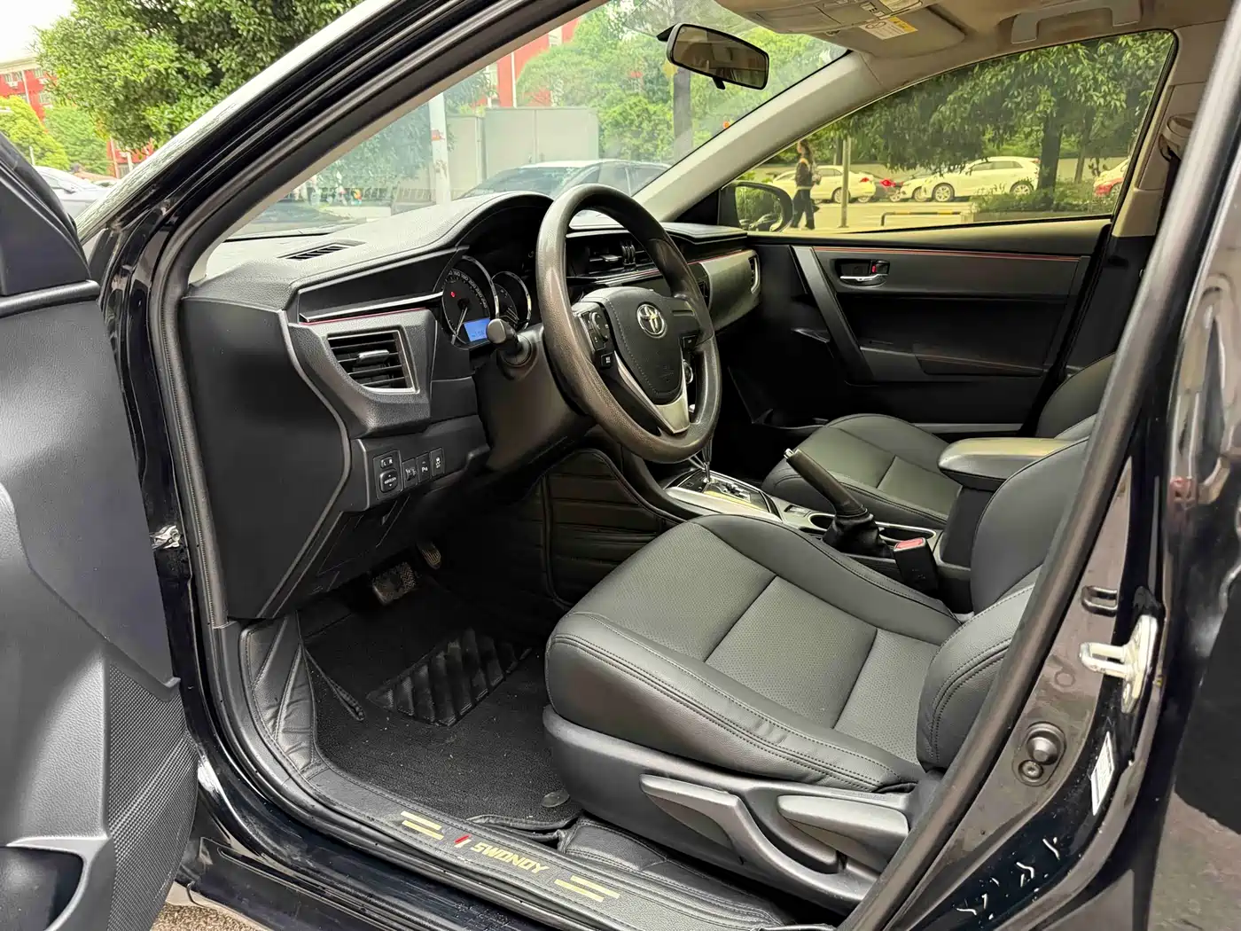 Toyota Levin 2017 1.2T V CVT Luxury Edition фото 8