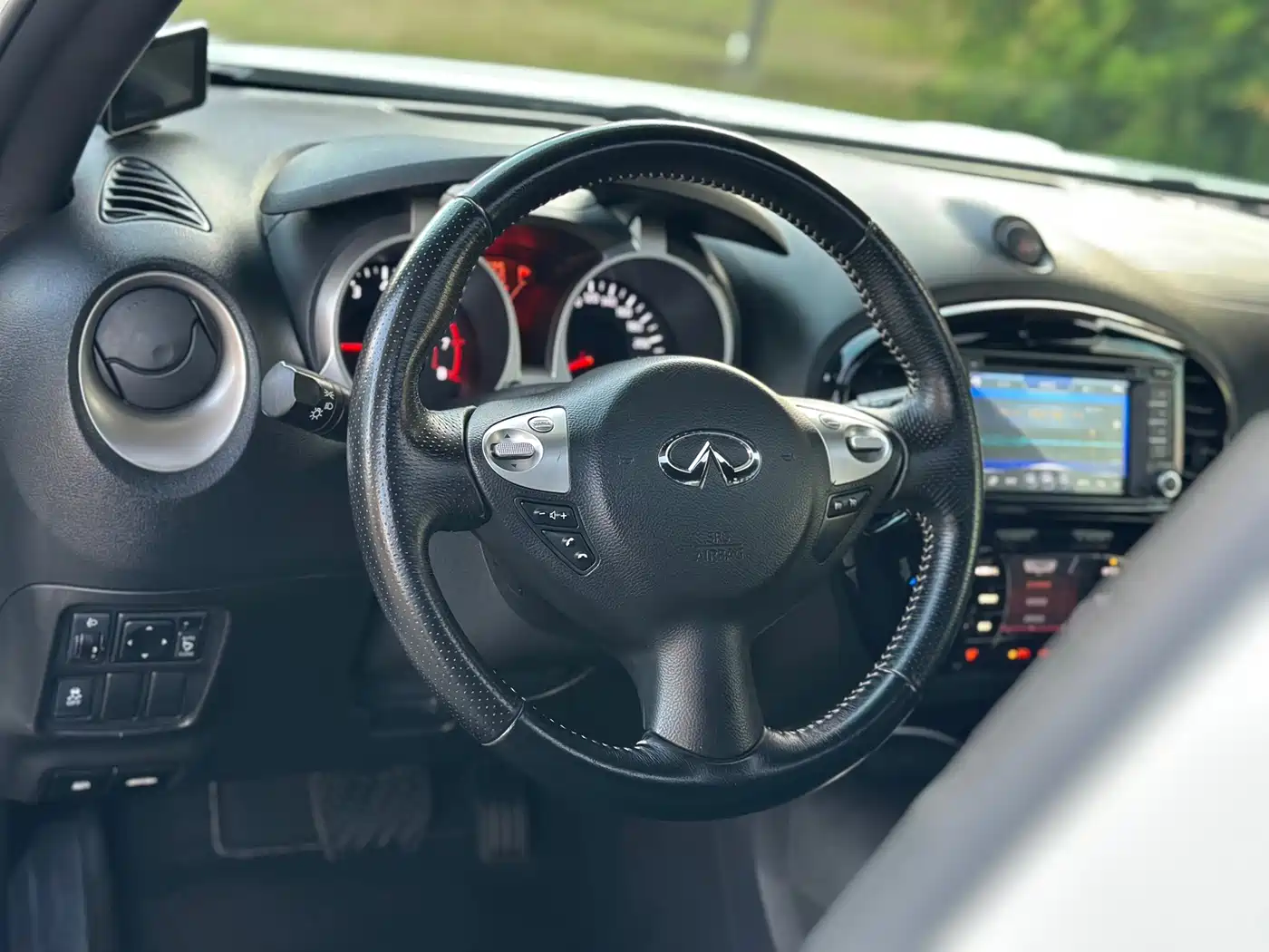 Infiniti ESQ 2019 2014 1.6L Free Edition