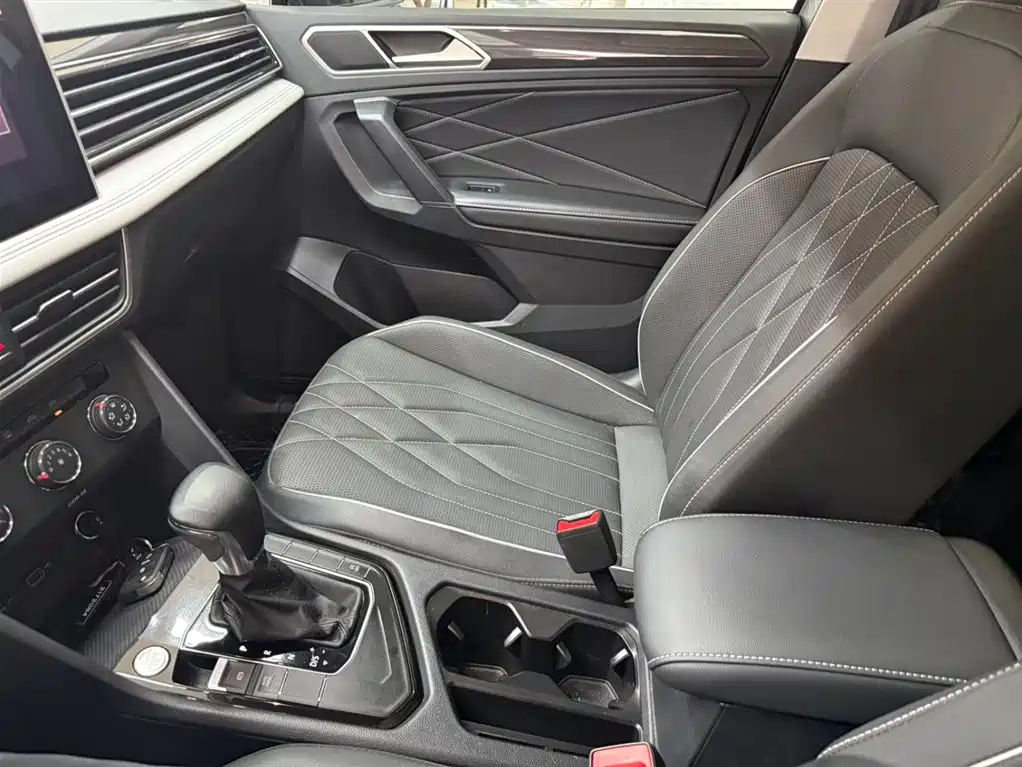 Volkswagen Tiguan L 2023 280TSI 2WD Trend Limited Edition фото 16