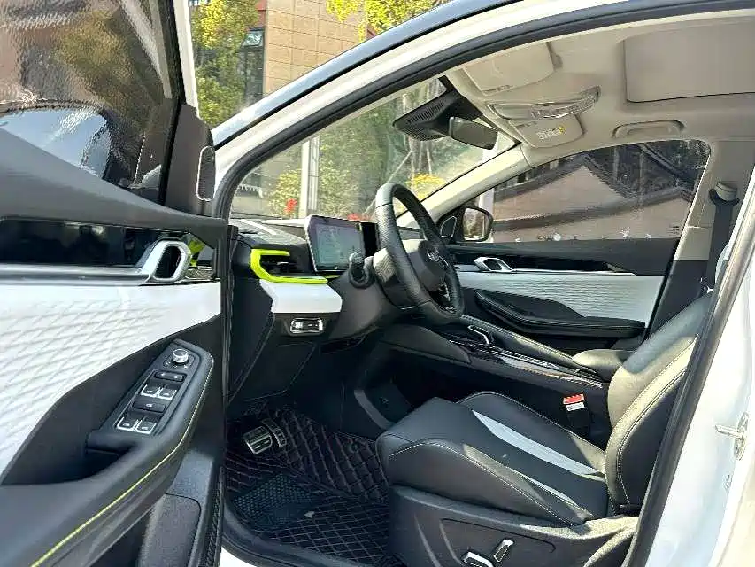 GEELY AUTOMOBILE BINYUE