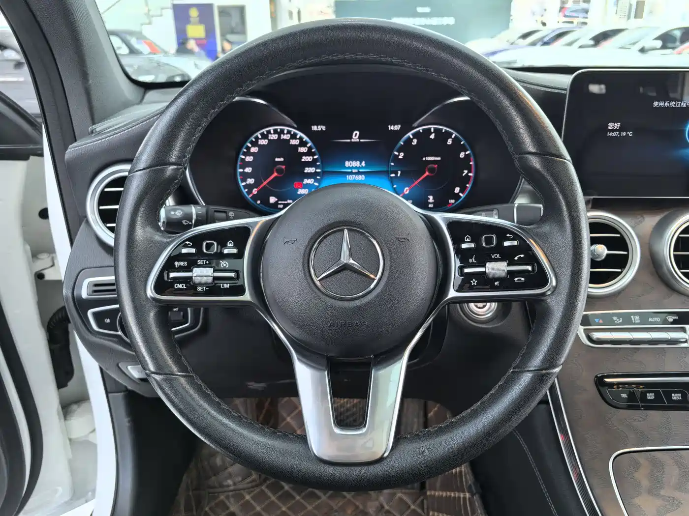 Mercedes-Benz GLC 2020 GLC 260 L 4MATIC Luxury фото 8