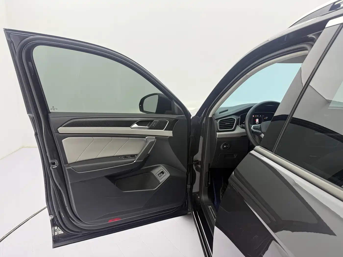 Volkswagen Tayron 2023 280TSI 2WD Luxury Plus Advanced Edition фото 22