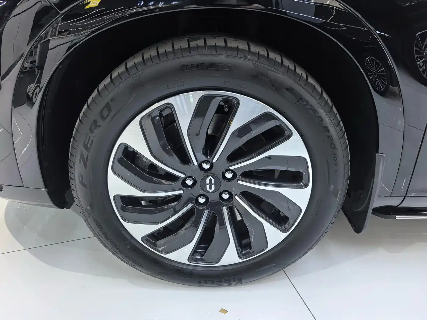 AITO Wenjie AITO M7 2024 1.5T RWD Plus 5-Seater фото 5