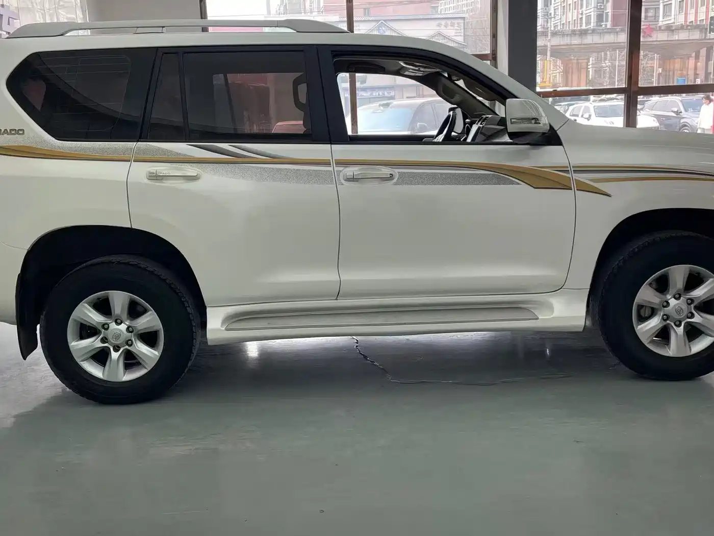 Toyota Prado (Import) 2010 2.7L Automatic Standard фото 4