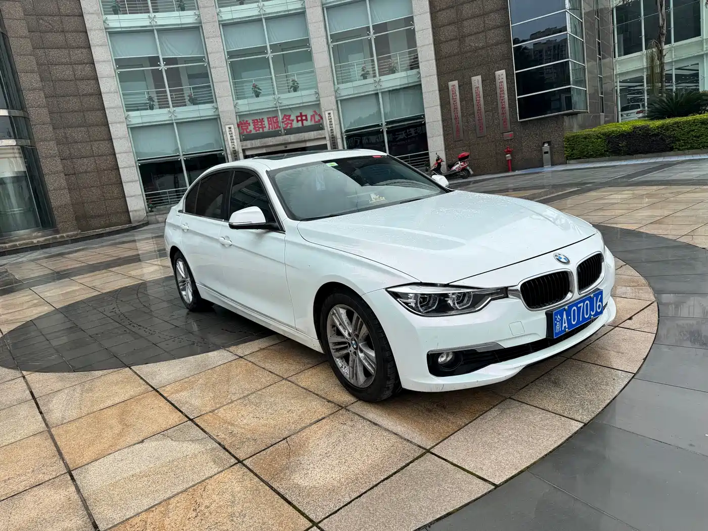 BMW 3 Series 2017 320Li Fashion фото 4