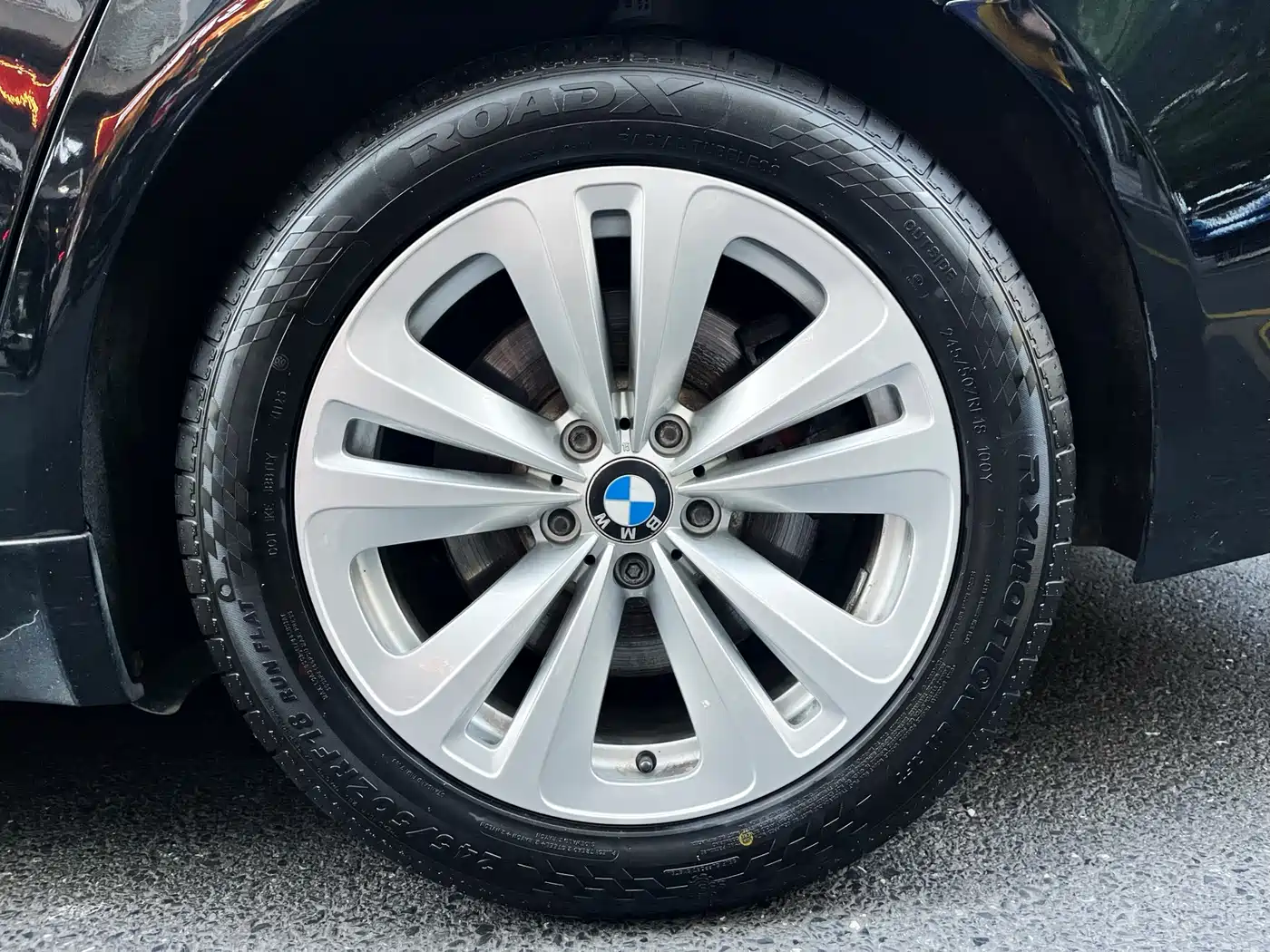 BMW 7 Series 2009 730Li Leading фото 8