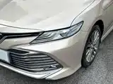 Фото 8 - Toyota Camry